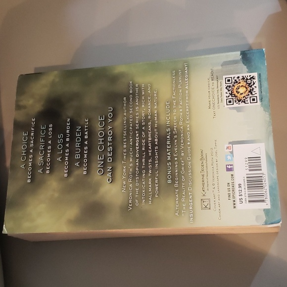 DIVERGENT 4 book series by Veronica Roth LIKE NEW - Picture 8 of 10